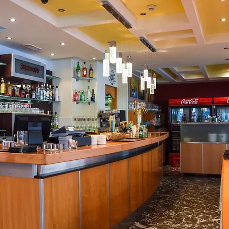 Vassilia Hotel 2*