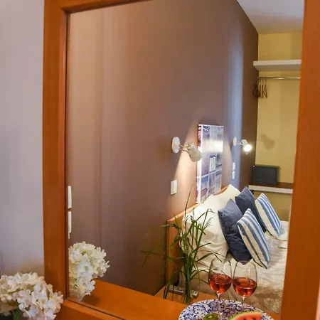 Vassilia מלון 2*