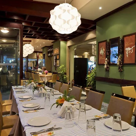 Vassilia מלון 2*